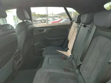 AUDI RS Q8 Navi Matrix Alu AHK B&O HUD PDC Virtual Co