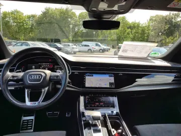 AUDI RS Q8 Navi Matrix Alu AHK B&O HUD PDC Virtual Co