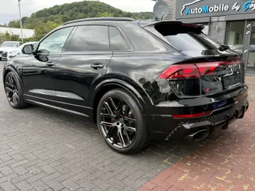 AUDI RS Q8 TFSI quattro  Pano  AHK