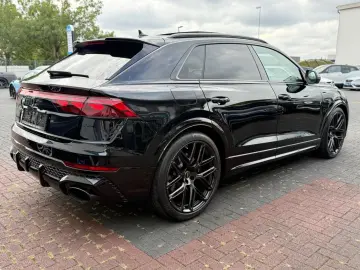 AUDI RS Q8 TFSI quattro  Pano  AHK