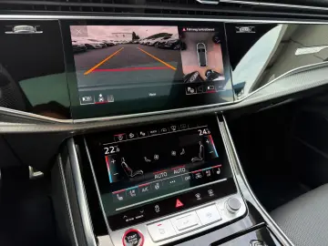 AUDI RS Q8 TFSI quattro  Pano  AHK