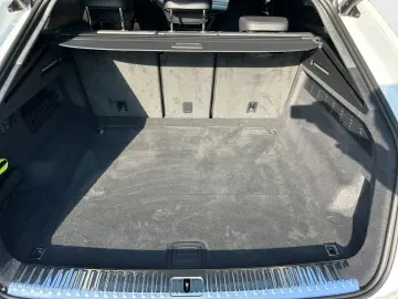 AUDI RS Q8   quattro Full