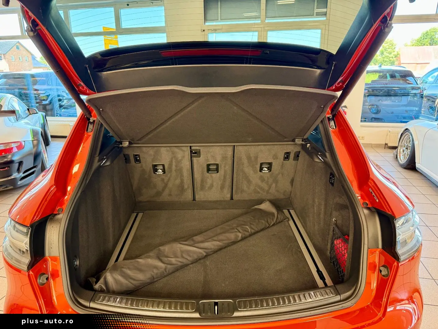 PORSCHE Macan GTS Panorama AHK SportChrono 21Zoll 360