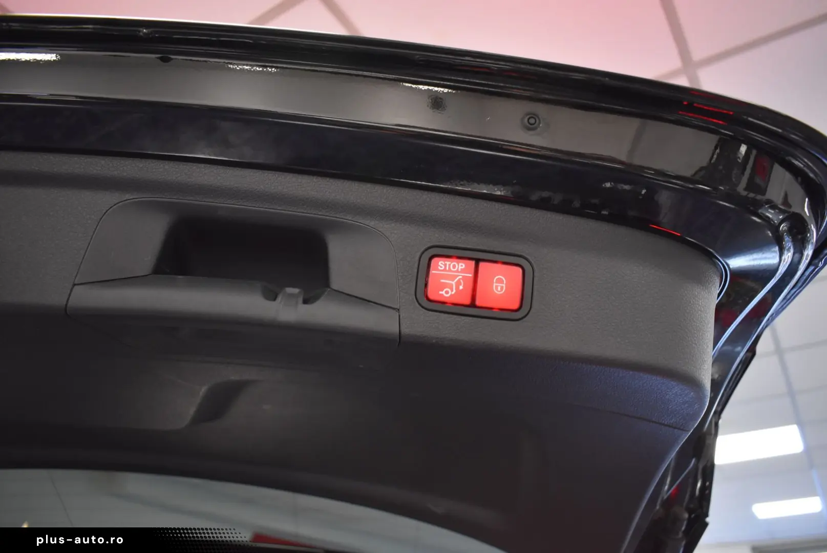 MERCEDES-BENZ GLE 350 de 4Matic AMG Navi LED Panora AHK