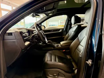 PORSCHE Cayenne V6 Luftfederung Panorama HeadUP BOSE