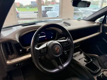 PORSCHE Cayenne V6 Luftfederung Panorama HeadUP BOSE