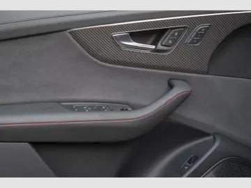 AUDI RSQ8 quattro V8 Performance ACC RS-AGA