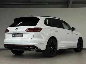 VW Touareg R-Line  PANO STHZ 360  LUFT AHK DYN