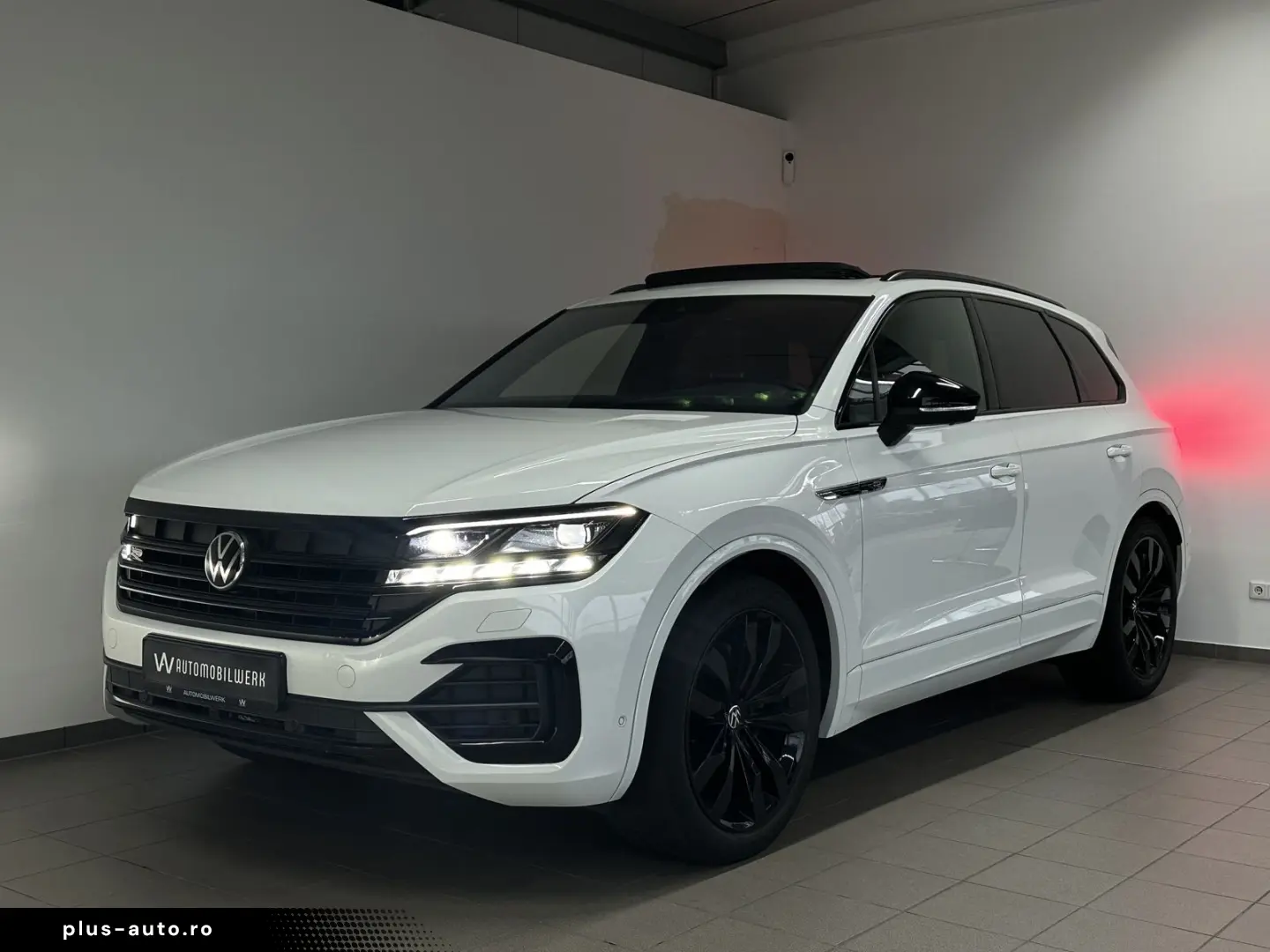 VW Touareg R-Line  PANO STHZ 360  LUFT AHK DYN