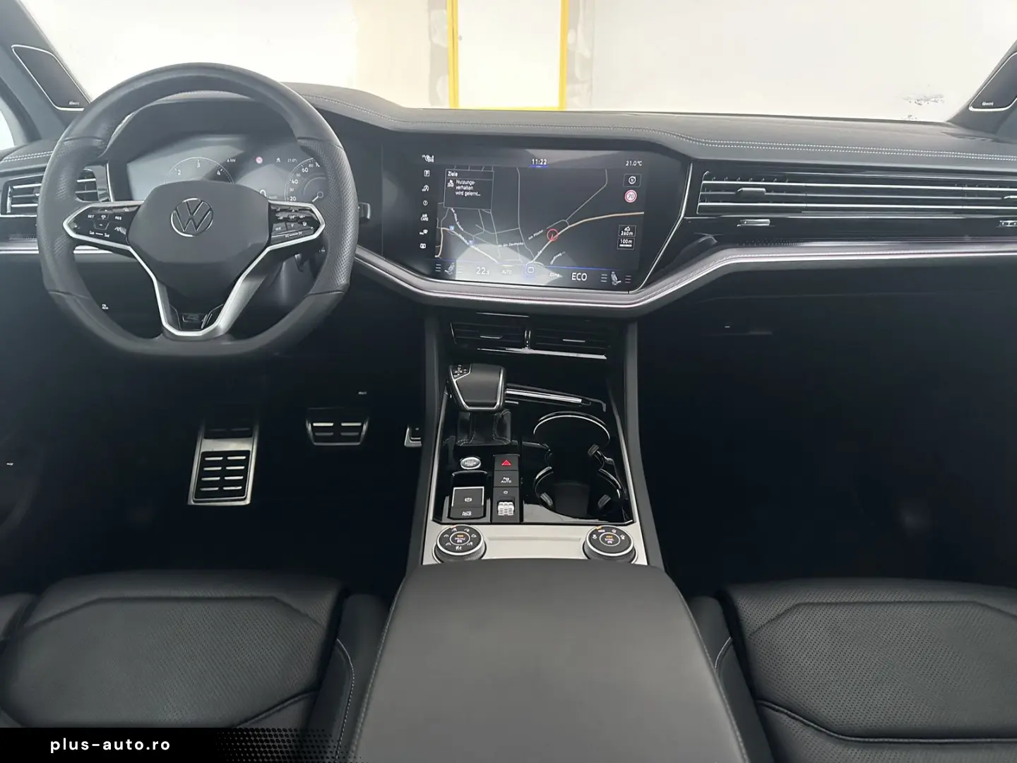 VW Touareg R-Line  PANO STHZ 360  LUFT AHK DYN