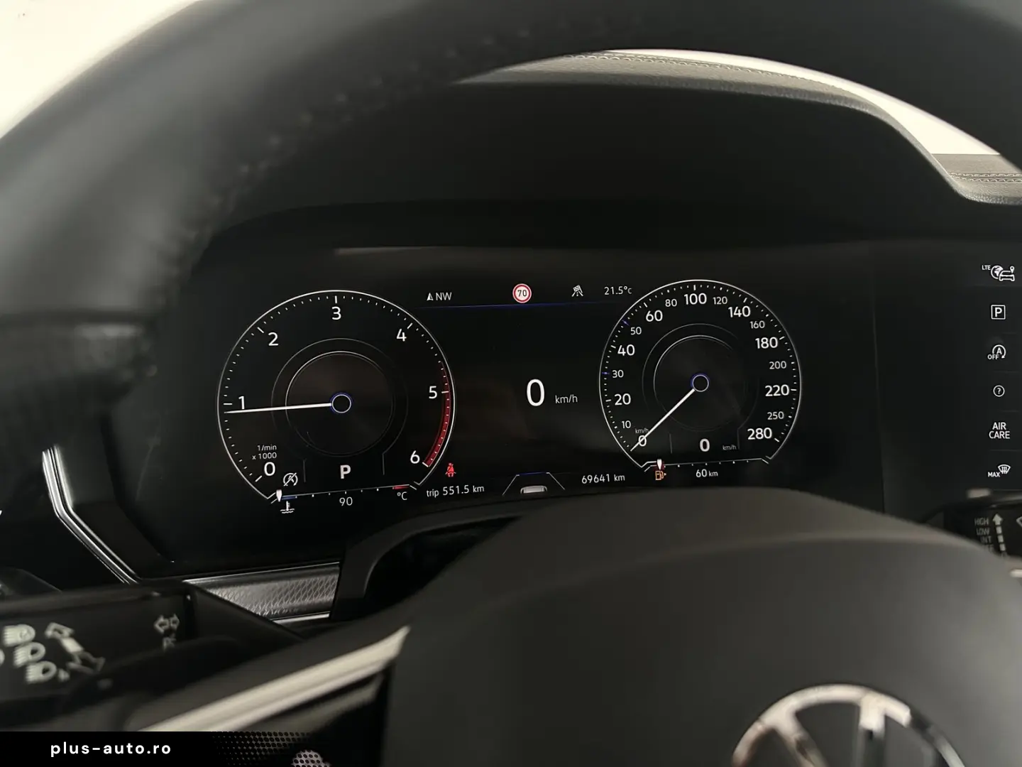 VW Touareg R-Line  PANO STHZ 360  LUFT AHK DYN