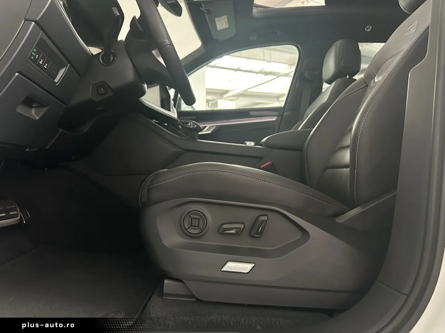 VW Touareg R-Line  PANO STHZ 360  LUFT AHK DYN