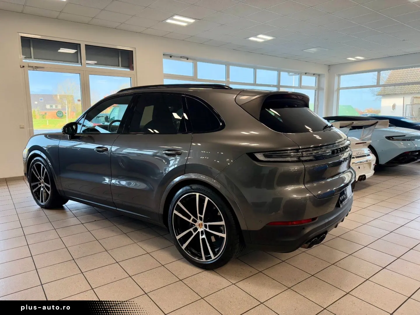 PORSCHE Cayenne S HeadUP ACC Panorama Luftfederung 22