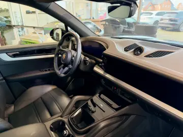 PORSCHE Cayenne S HeadUP ACC Panorama Luftfederung 22