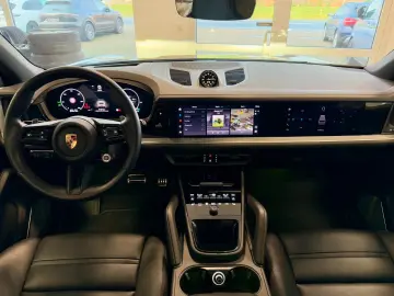 PORSCHE Cayenne S HeadUP ACC Panorama Luftfederung 22