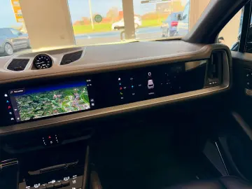 PORSCHE Cayenne S HeadUP ACC Panorama Luftfederung 22