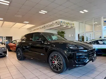 PORSCHE Cayenne GTS SportDesign Panorama InnoDrive