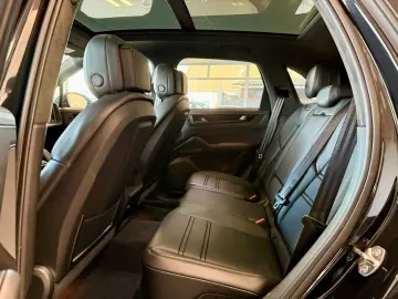 PORSCHE Cayenne GTS SportDesign Panorama InnoDrive