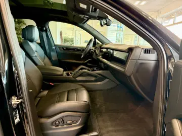 PORSCHE Cayenne GTS SportDesign Panorama InnoDrive
