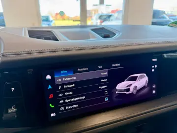 PORSCHE Cayenne GTS SportDesign Panorama InnoDrive