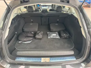 MERCEDES-BENZ E 300de Avantgarde Pano AHK DistrPro D&hellip;