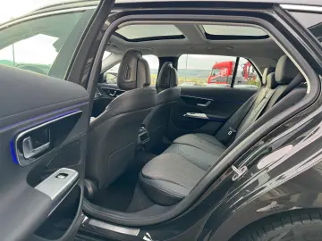 MERCEDES-BENZ E 300de Avantgarde Pano AHK DistrPro D&hellip;