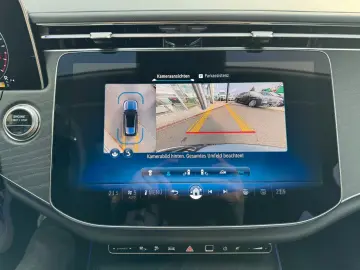 MERCEDES-BENZ E 300de Avantgarde Pano AHK DistrPro D&hellip;