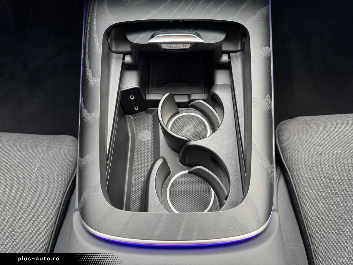 MERCEDES-BENZ E 300de Avantgarde Pano AHK DistrPro D&hellip;