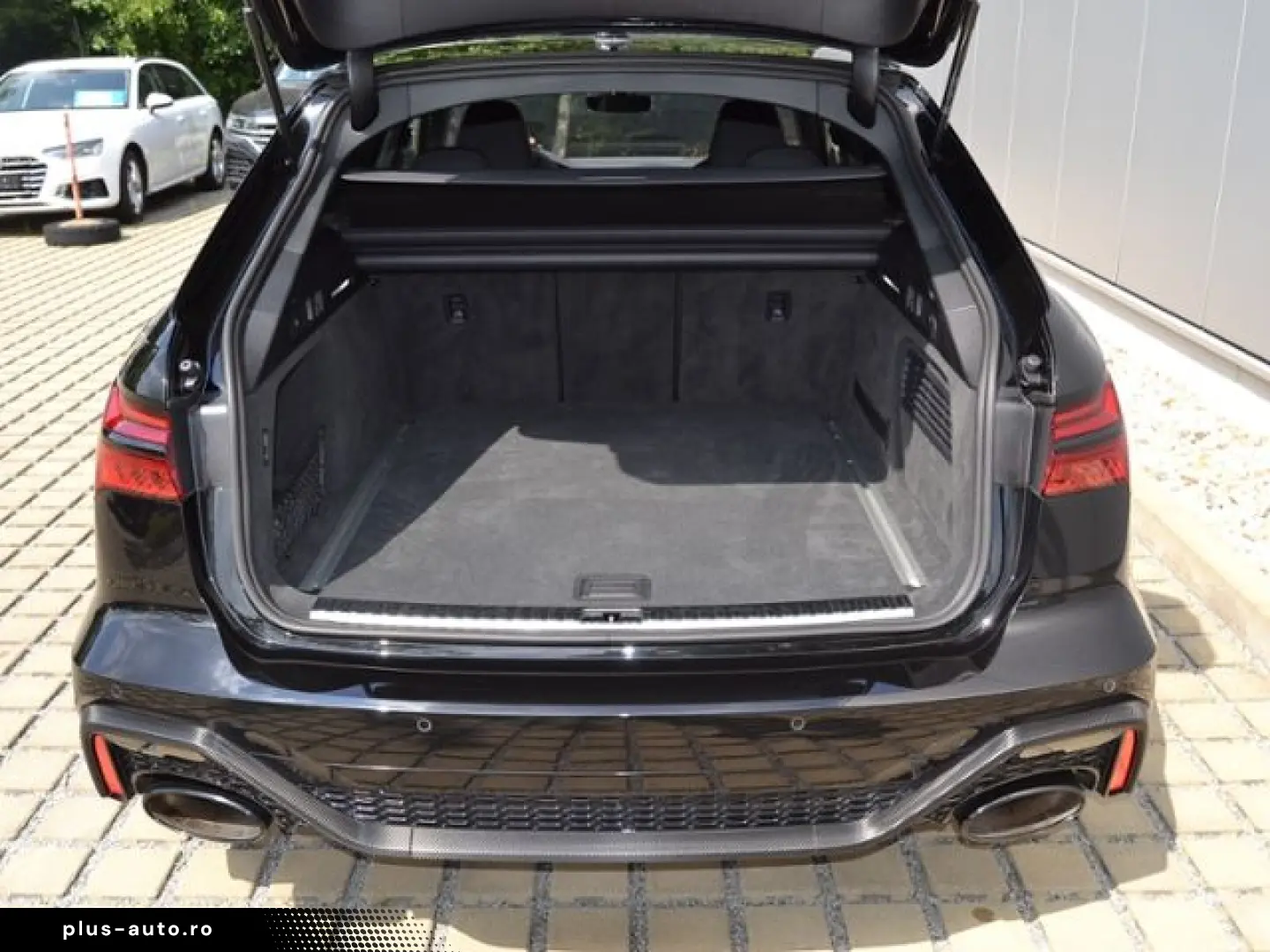 AUDI RS6 Avant 4.0 TFSI VOLL DYNAMIK-PLUS KERAMIK AHK