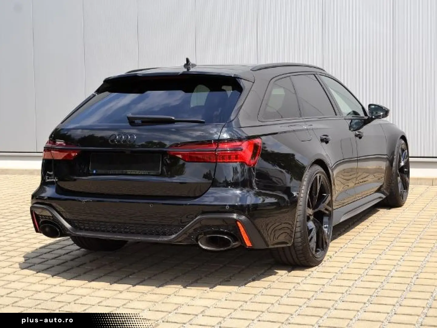 AUDI RS6 Avant 4.0 TFSI VOLL DYNAMIK-PLUS KERAMIK AHK