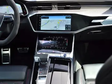 AUDI RS6 Avant 4.0 TFSI VOLL DYNAMIK-PLUS KERAMIK AHK