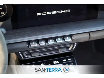 PORSCHE 992 TARGA 4 GTS LED 18-WEGE KEYLESS KAMERA BOSE