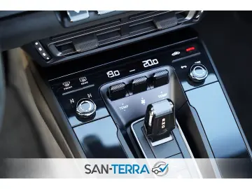 PORSCHE 992 TARGA 4 GTS LED 18-WEGE KEYLESS KAMERA BOSE