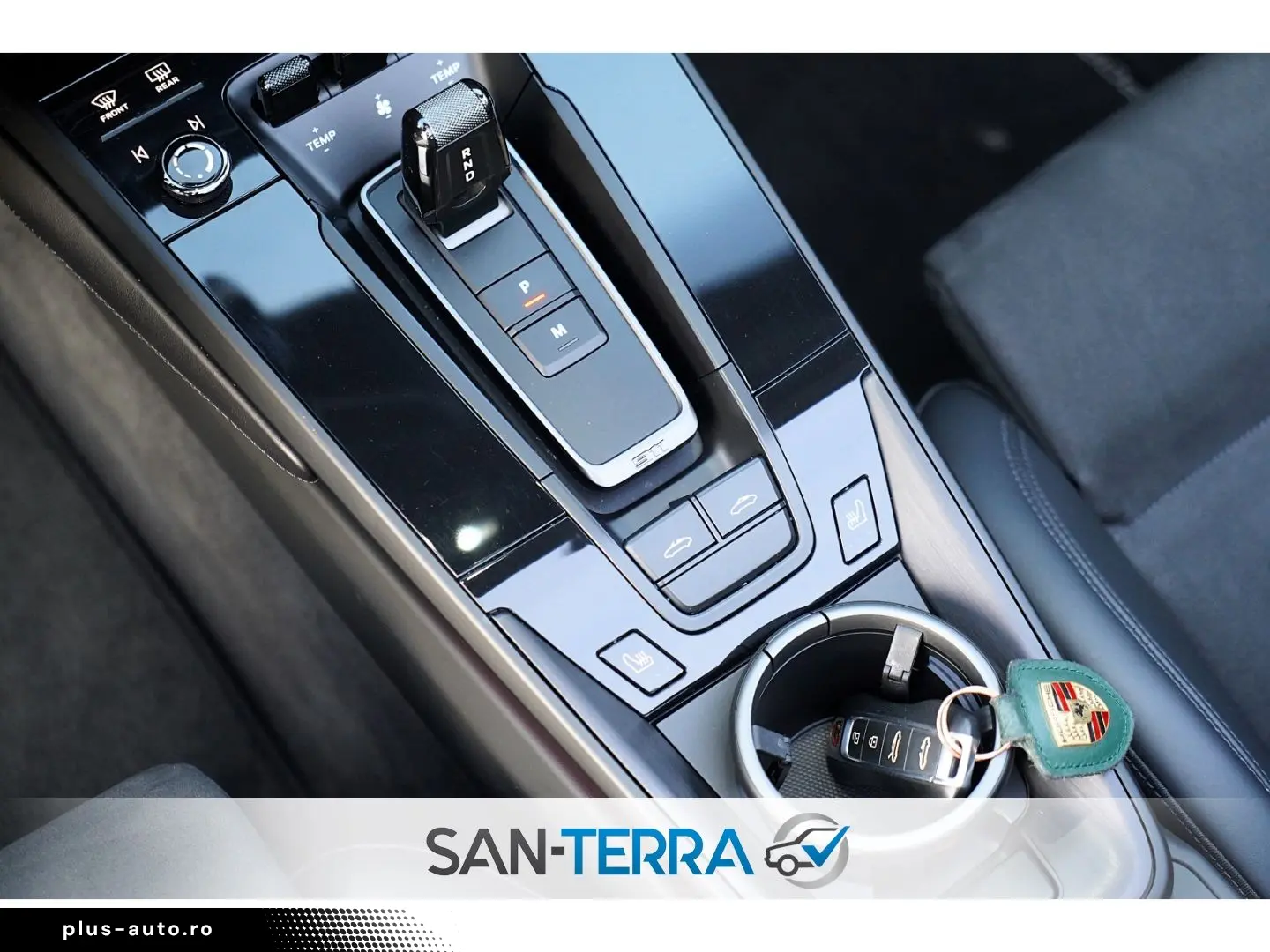 PORSCHE 992 TARGA 4 GTS LED 18-WEGE KEYLESS KAMERA BOSE