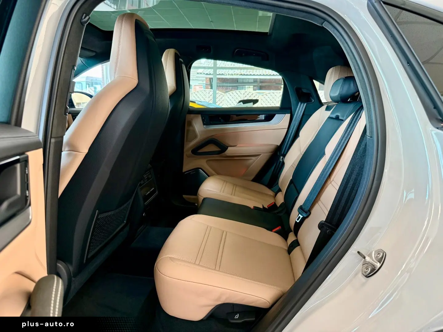 PORSCHE Cayenne Coupe SportDesign Burmester HeadUp ACC