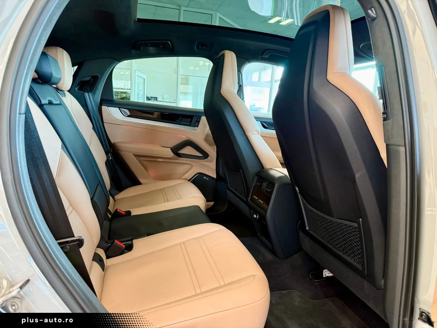 PORSCHE Cayenne Coupe SportDesign Burmester HeadUp ACC