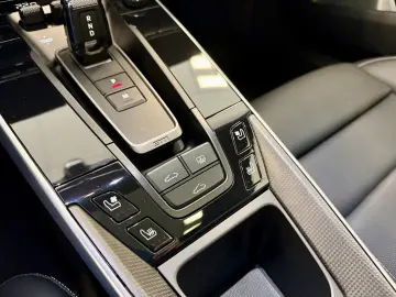 PORSCHE 911 992 Turbo S LIFT SportDesign Glasdach ACC