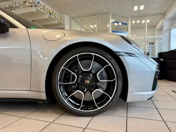 PORSCHE 911 992 Turbo S Cabrio PCCB LIFT ACC APPROVED