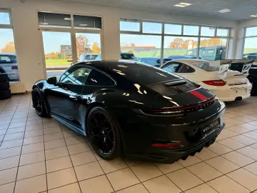 PORSCHE 911 992 GT3 Touring PDK Vollschalensitze Carbon