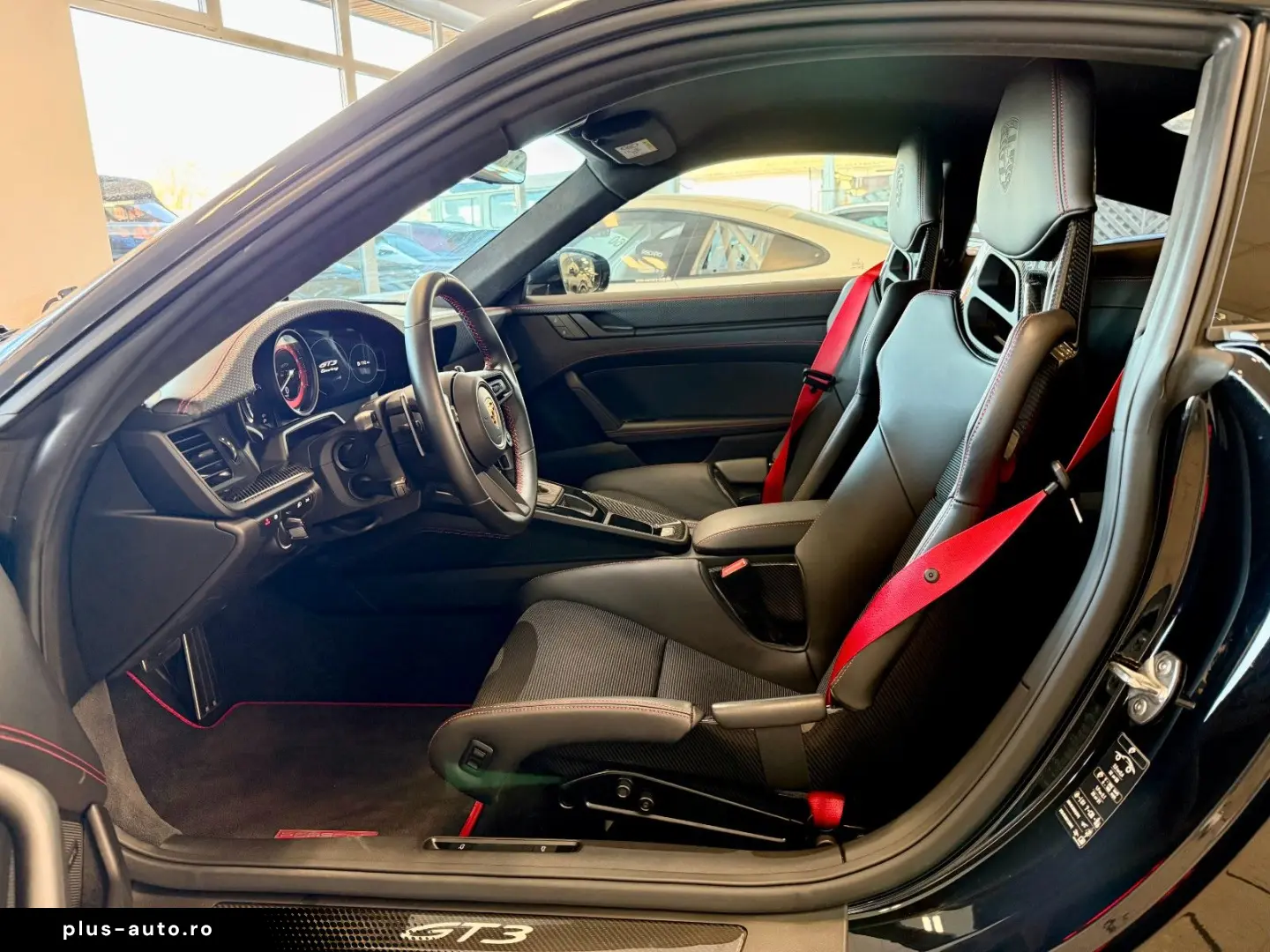 PORSCHE 911 992 GT3 Touring PDK Vollschalensitze Carbon