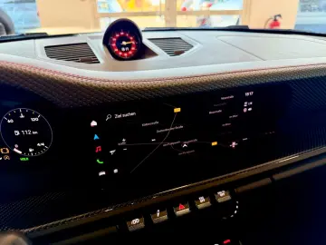 PORSCHE 911 992 GT3 Touring PDK Vollschalensitze Carbon