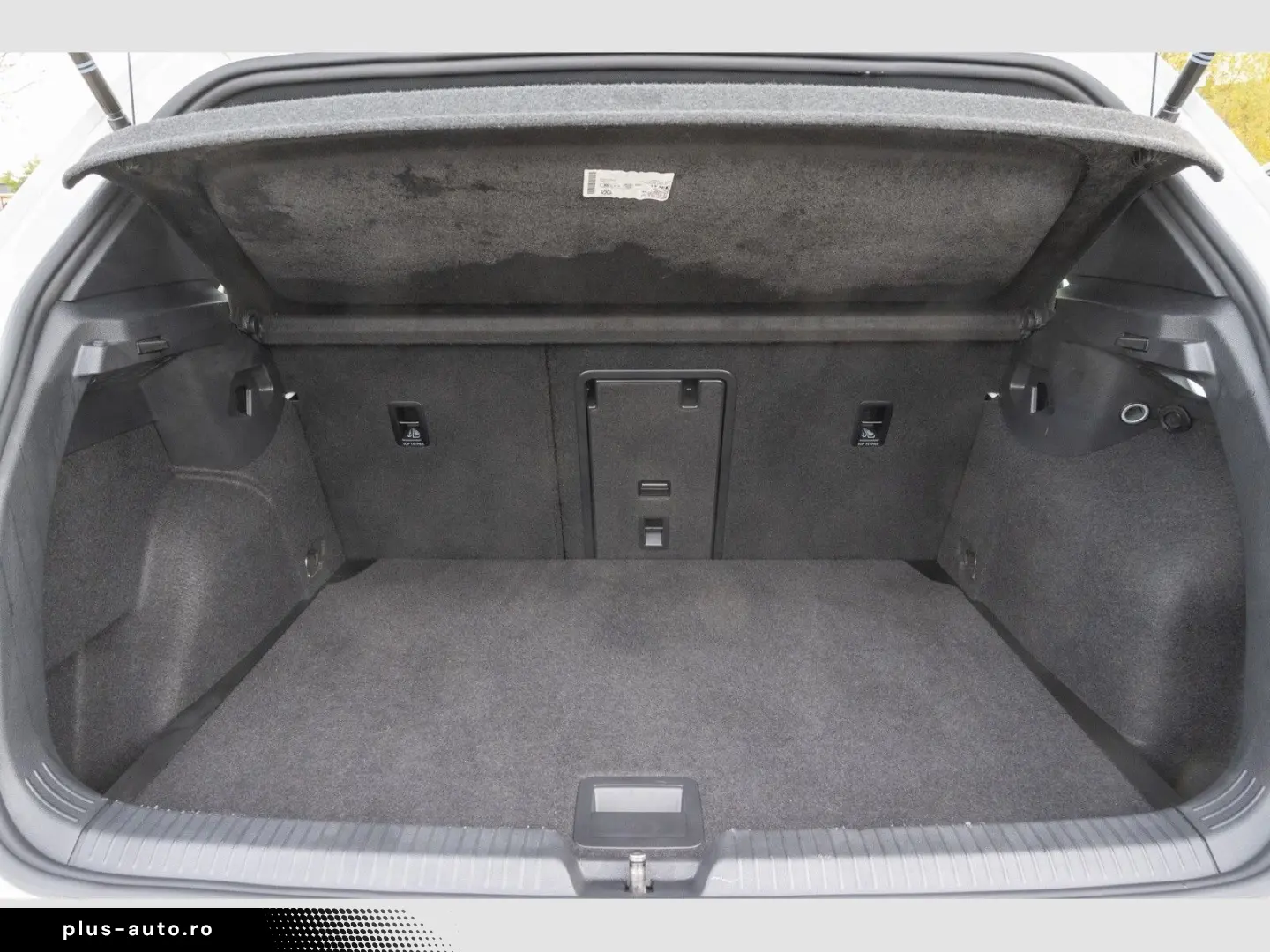 VW Golf VIII GTI 2.0 TSI Keyless Go PDC.LED