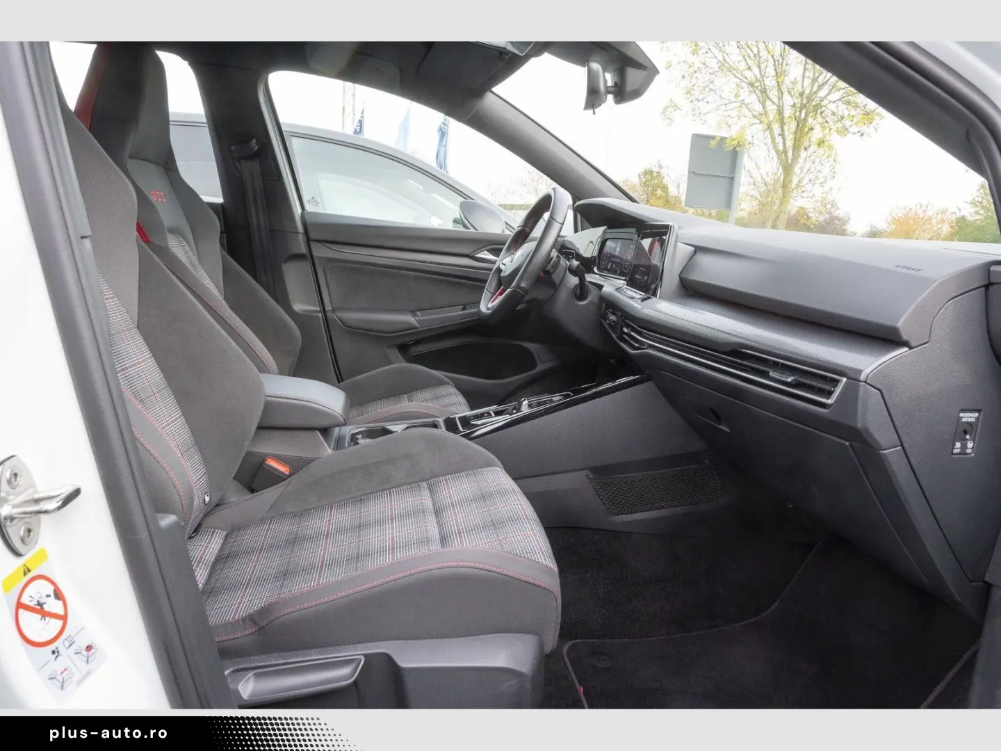 VW Golf VIII GTI 2.0 TSI Keyless Go PDC.LED