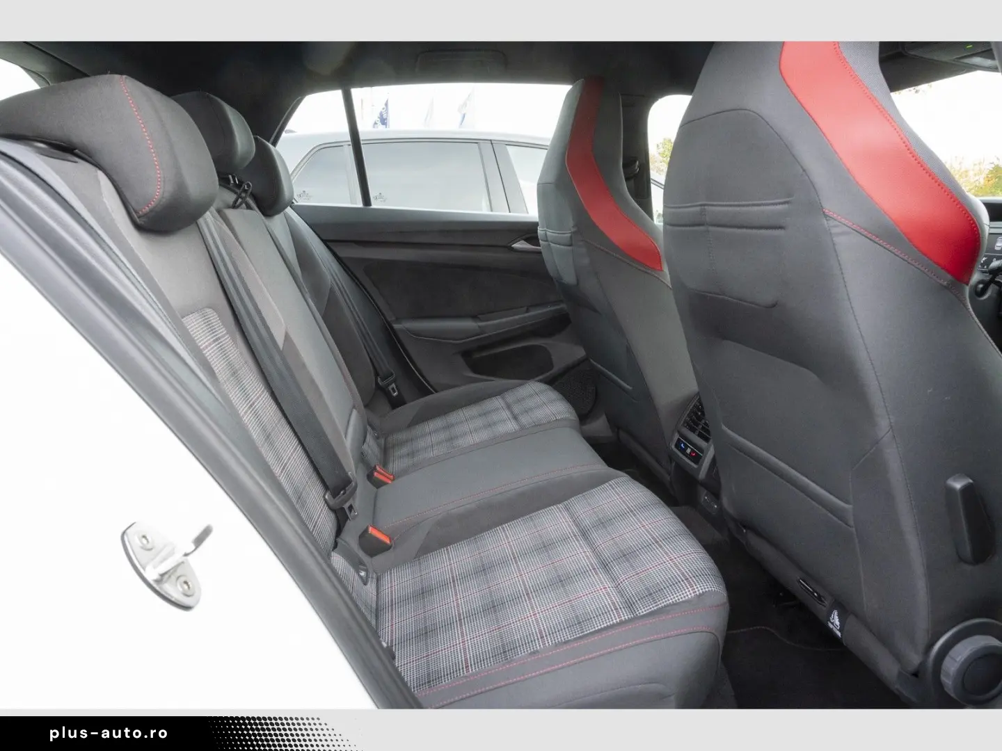 VW Golf VIII GTI 2.0 TSI Keyless Go PDC.LED