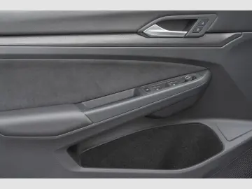 VW Golf VIII GTI 2.0 TSI Keyless Go PDC.LED