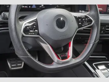 VW Golf VIII GTI 2.0 TSI Keyless Go PDC.LED