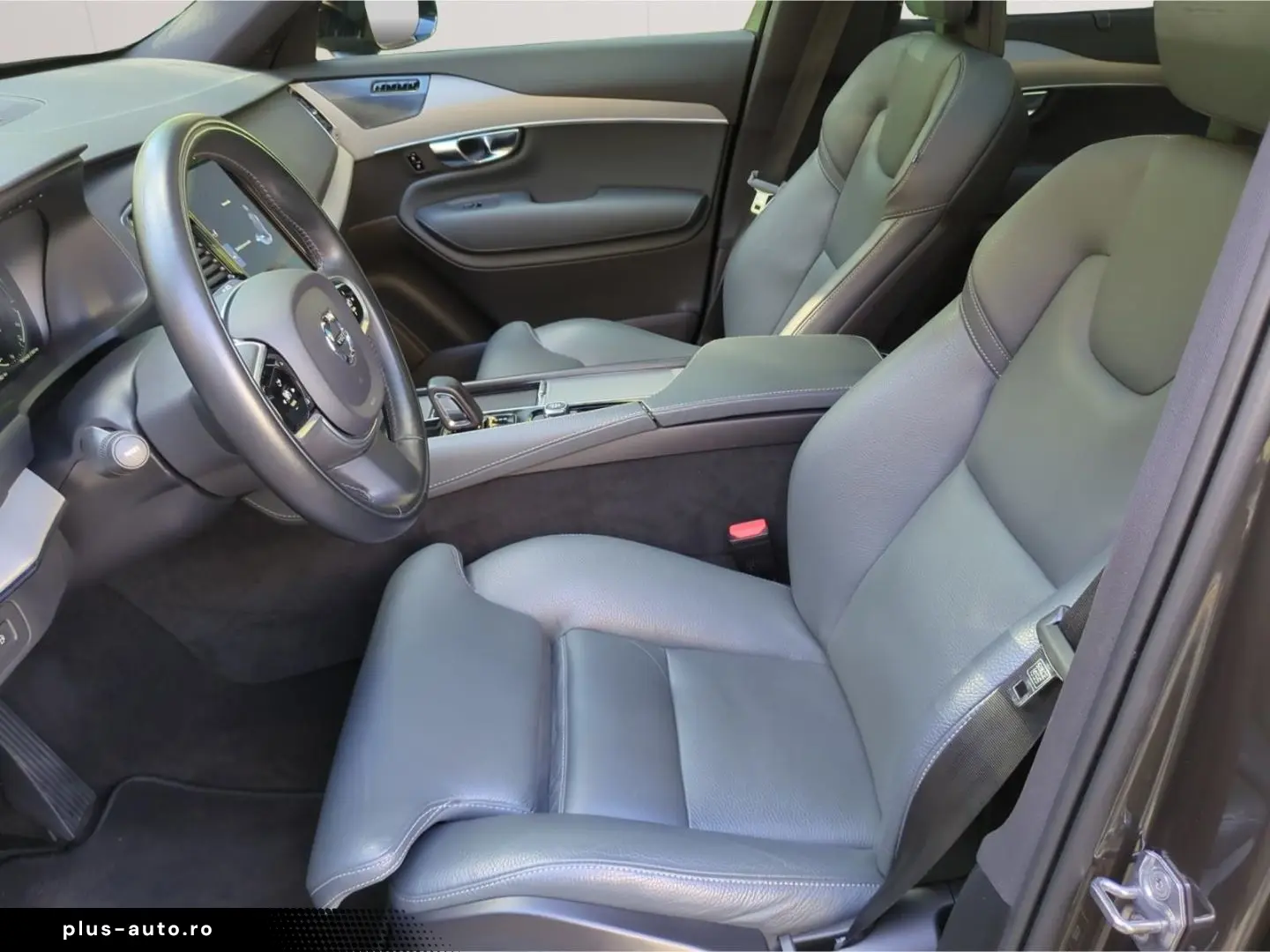 VOLVO XC90 T8 Recharge R-Design Expr.  Vollausstattung