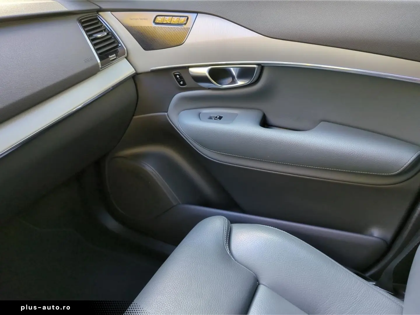 VOLVO XC90 T8 Recharge R-Design Expr.  Vollausstattung