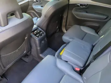 VOLVO XC90 T8 Recharge R-Design Expr.  Vollausstattung