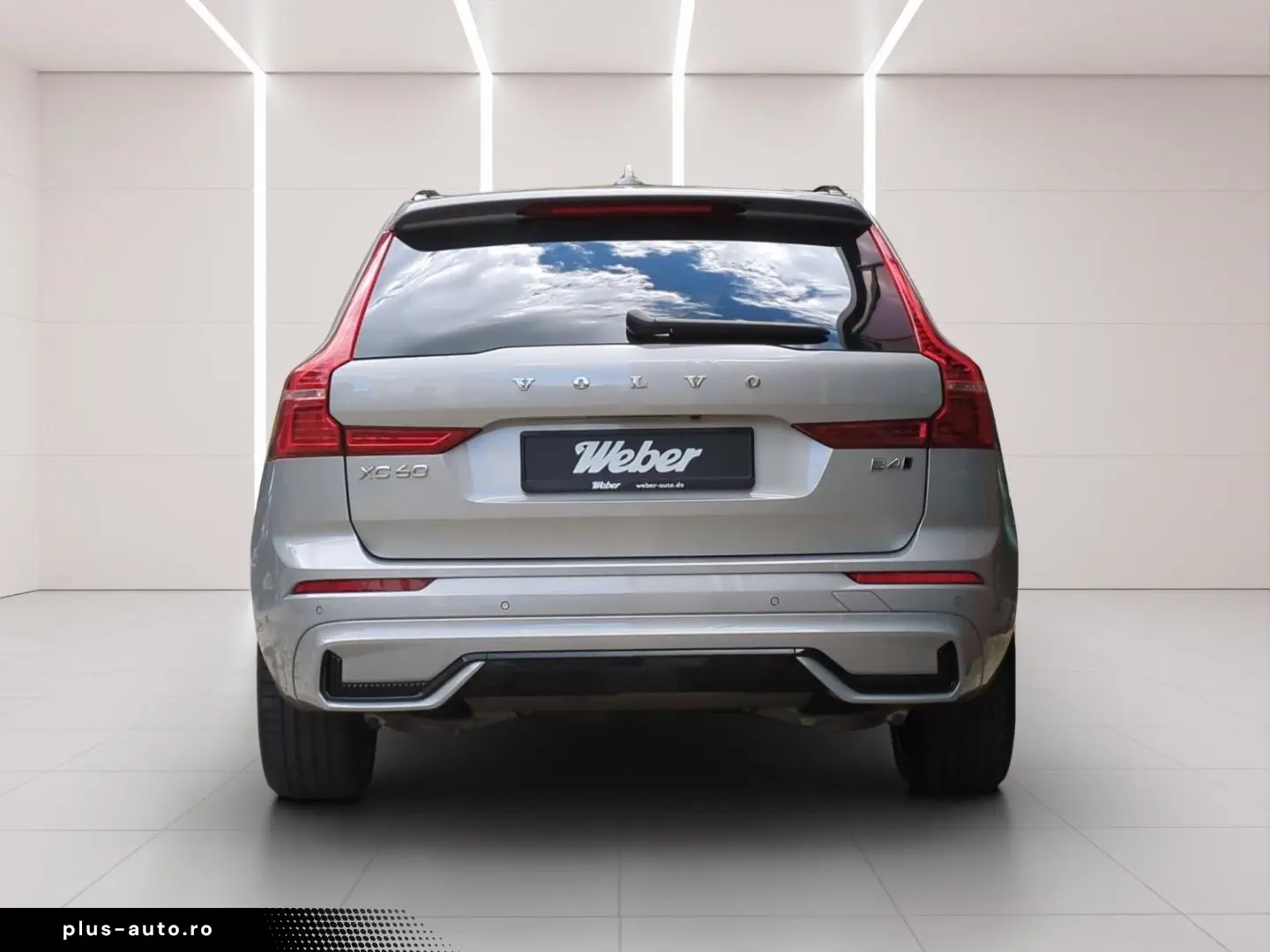 VOLVO XC60 B4 AWD Ultimate Dark  Luft AHK SH BLIS 360